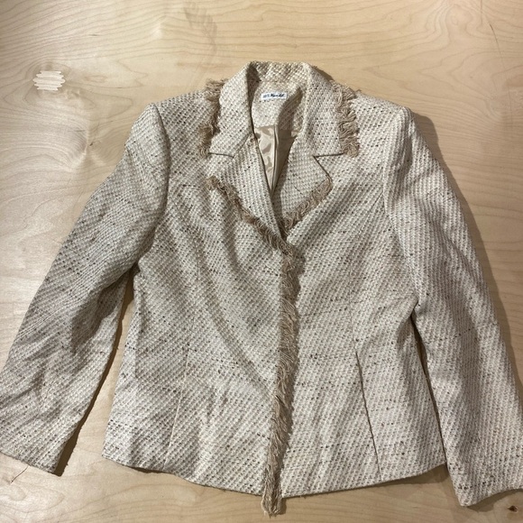 Ann May 100% Woven Silk Blazer size 10 (BT) - Picture 4 of 13